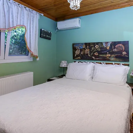 Nadia's Traditional Greek House *
