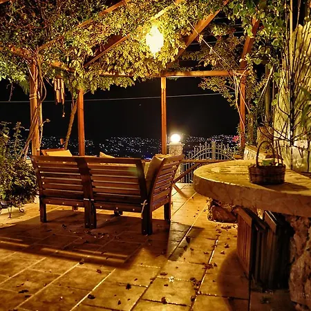 Nadia's Traditional Greek House *