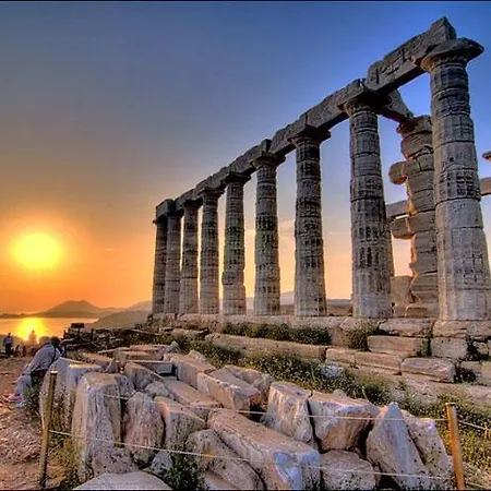 Nadia's Traditional Greek House *